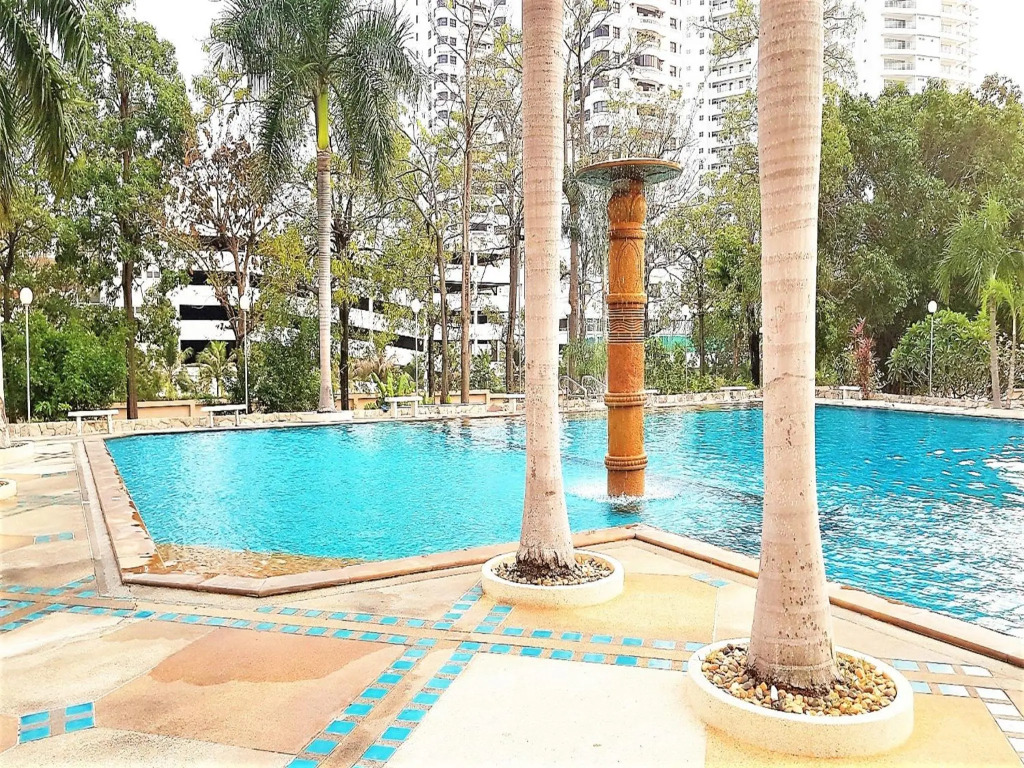 1 Bedroom Apartment at View Talay 5
