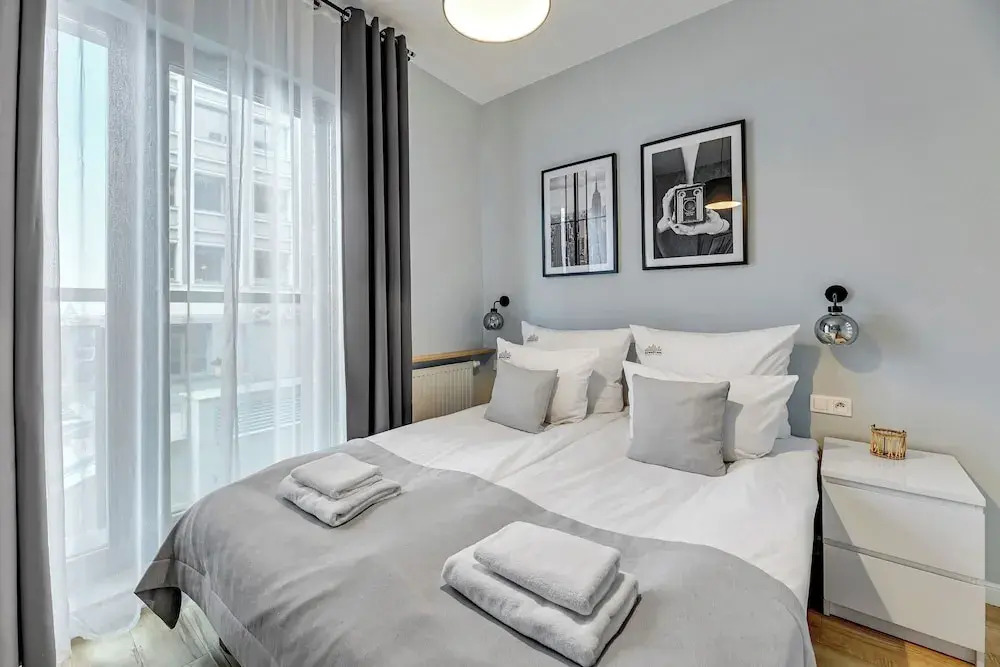 Waterlane Riverside SPA, Pool & Gym by Downtown Apartments
