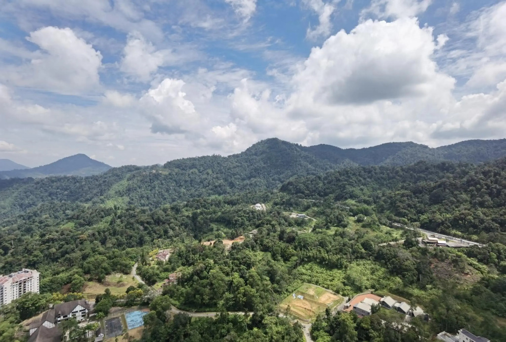 Windmill Upon Hills Luxurious Sky Villa 360 Sky Pool Heated Pool Mountainous Genting View Genting Highland by Heritage