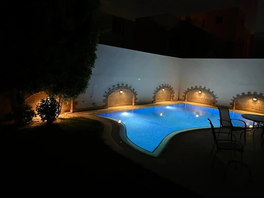 4 bedroom villa with garden and private pool