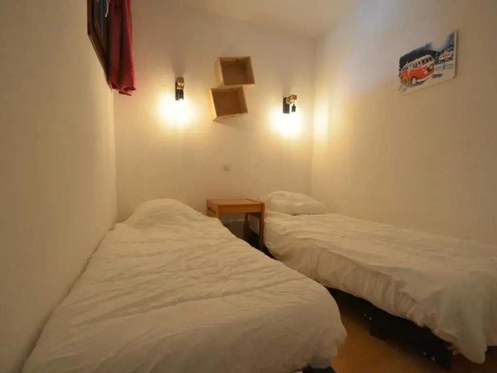Appartement Les Menuires, 4 pièces, 8 personnes - FR-1-452-201