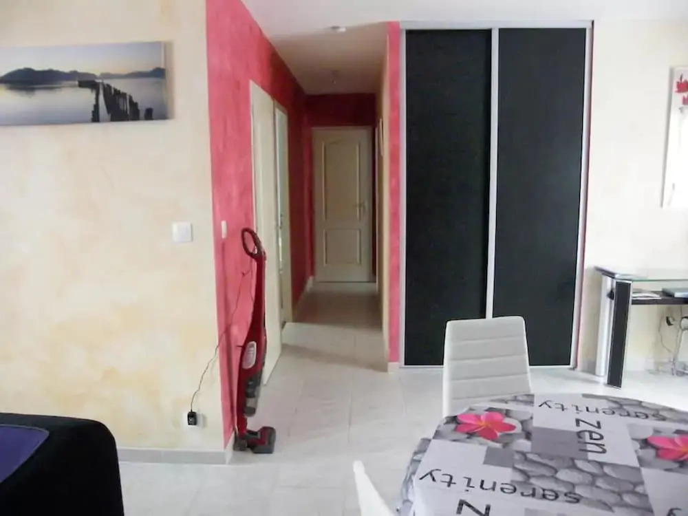 House With 2 Rooms in Jonzac, With Enclosed Garden and Wifi - 3 km Fro