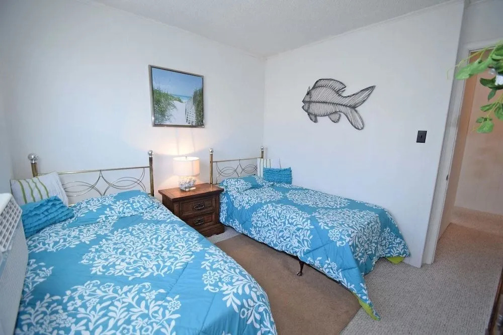 Ocean Lookout 5 2 Bedrooms 2 Bathrooms Condo
