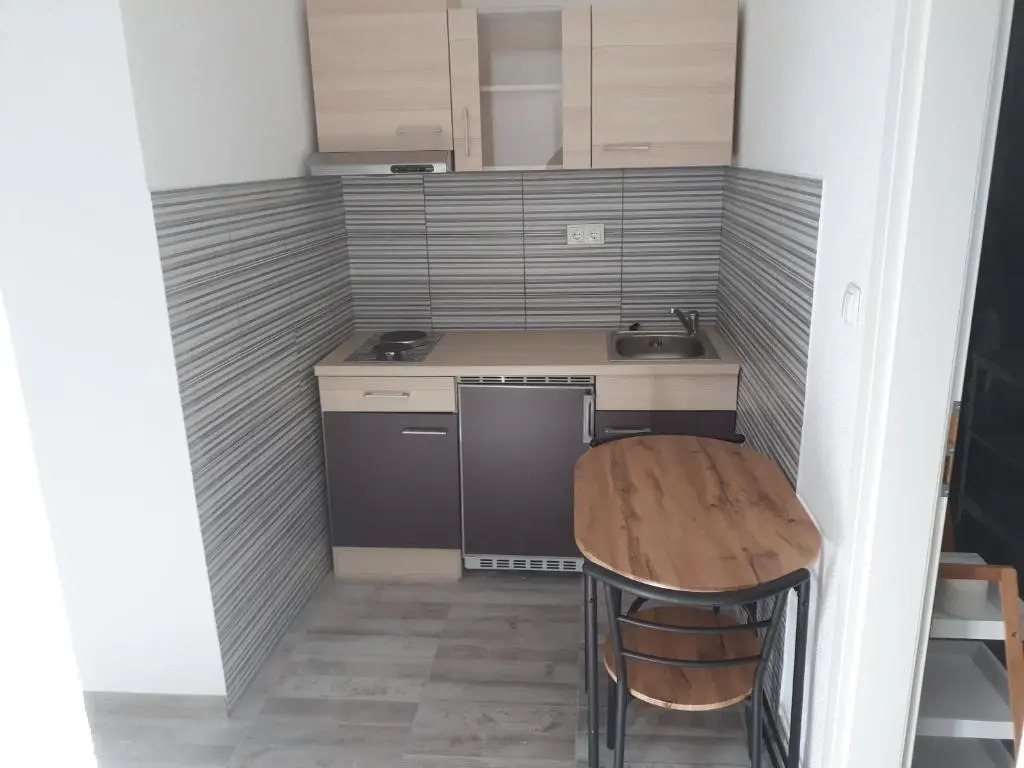 BenJak Apartments