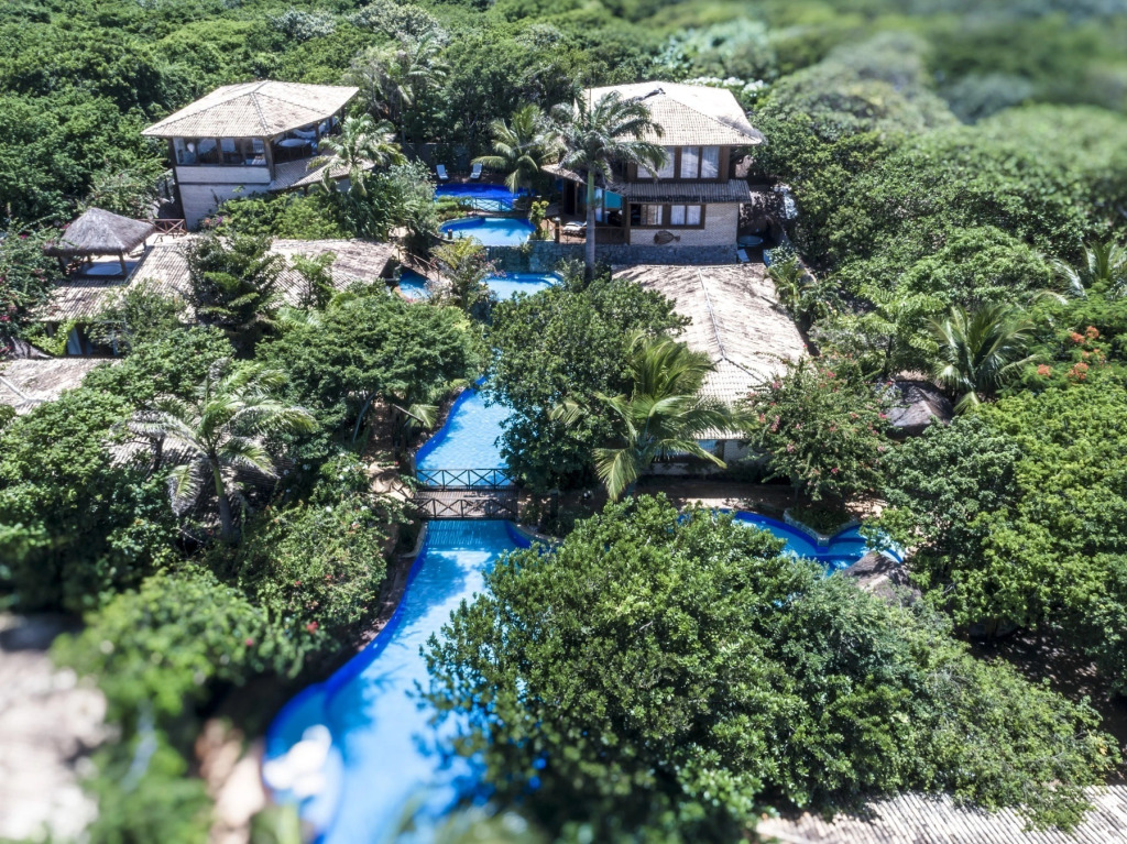 Sombra e Água Fresca Resort