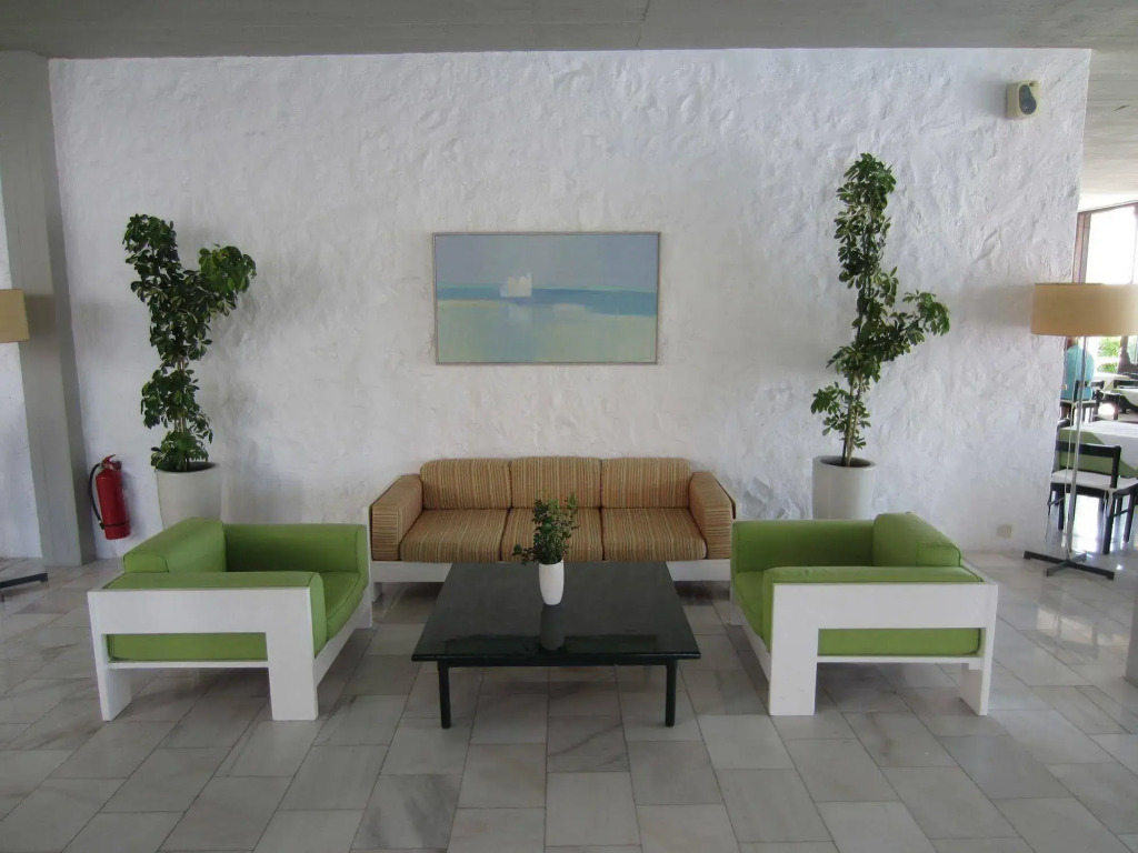 Apollo Resort