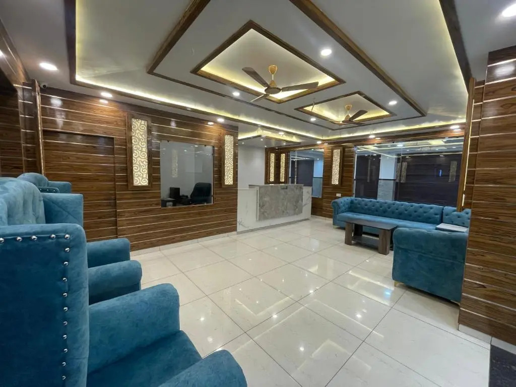 Hotel The Vaishvik Banganga Road