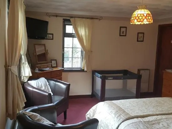 Kingfisher Cottage