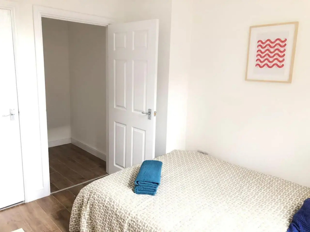 Granby Apartments F-1