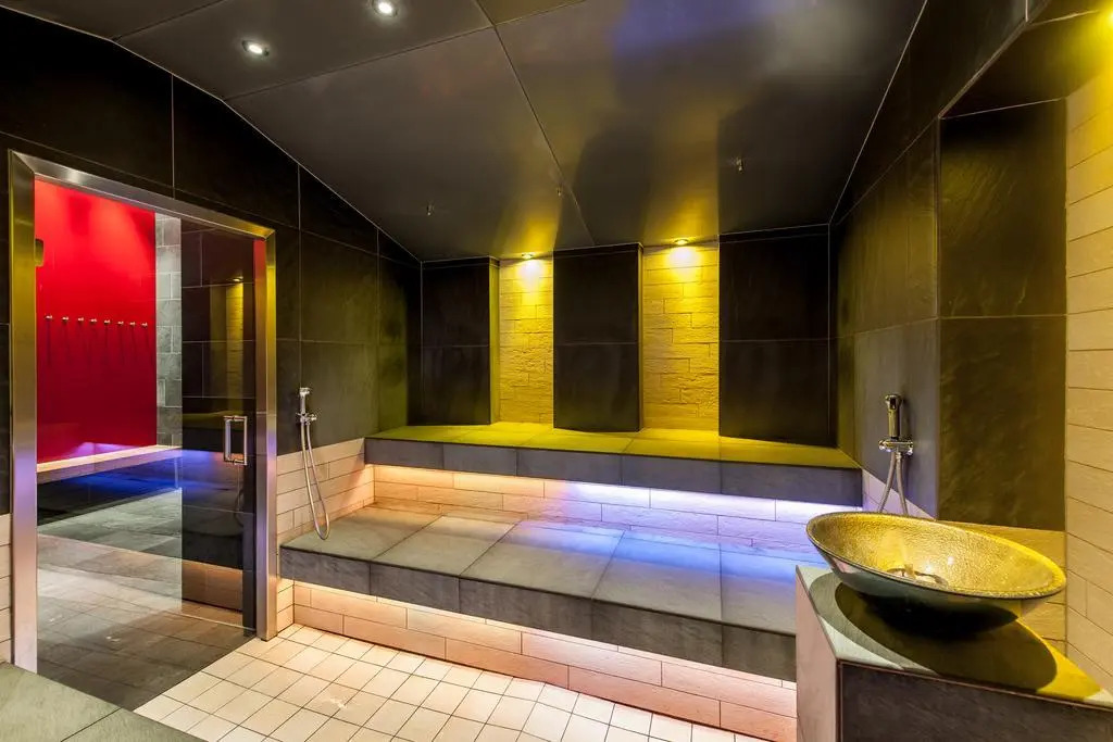 Die Dorfvilla - Includes Tauern Spa Kaprun Wellness Access 13 km away