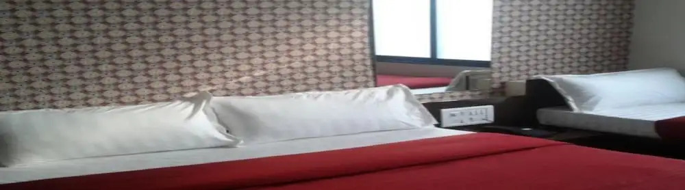 Room Maangta 100 - Andheri East