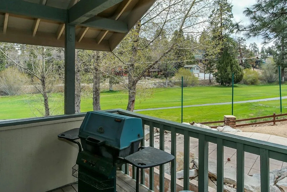 Bear Mountain Escape Condo