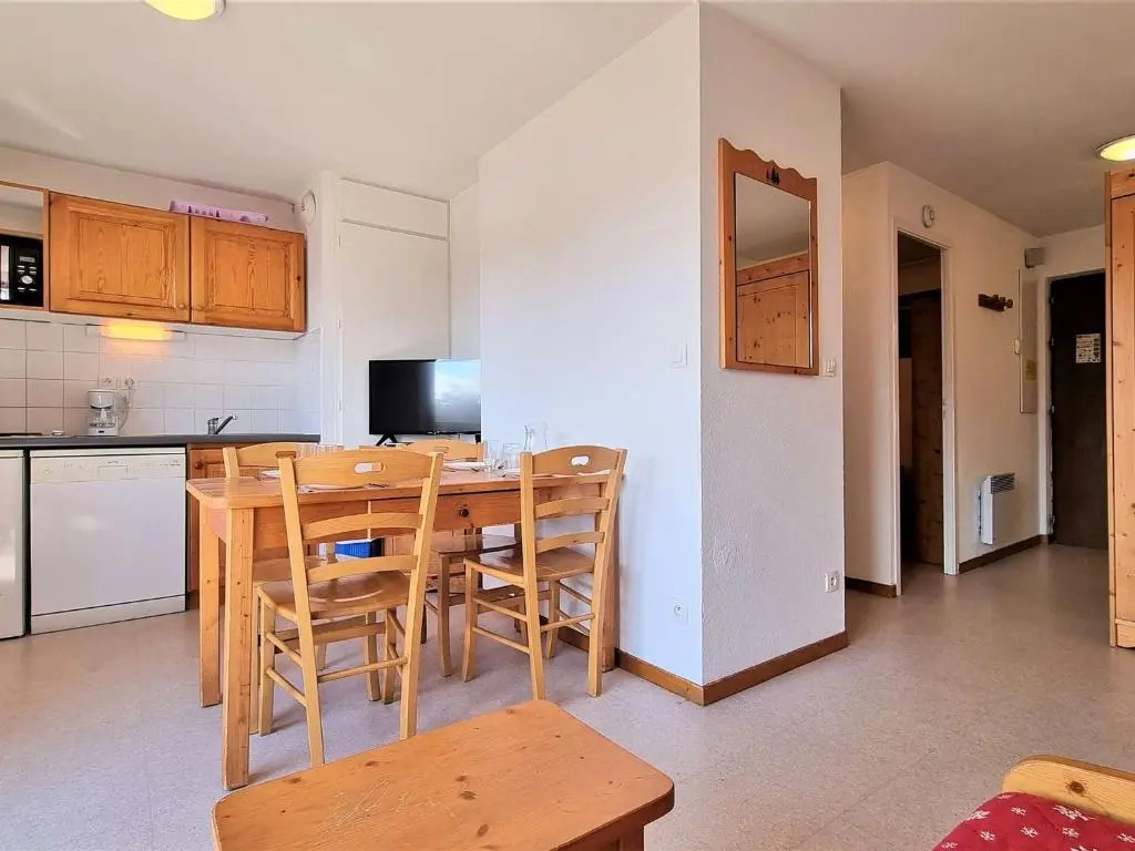 Appartement Le Dévoluy, 2 pièces, 4 personnes - FR-1-525-221