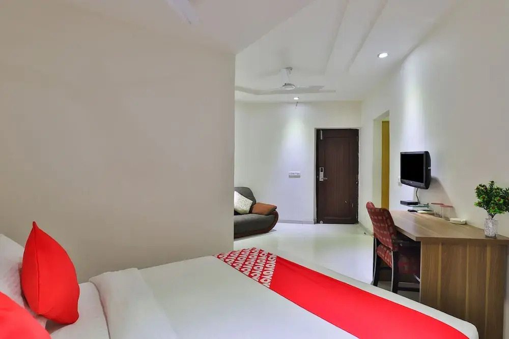 OYO 23180 Patel Ni Motel