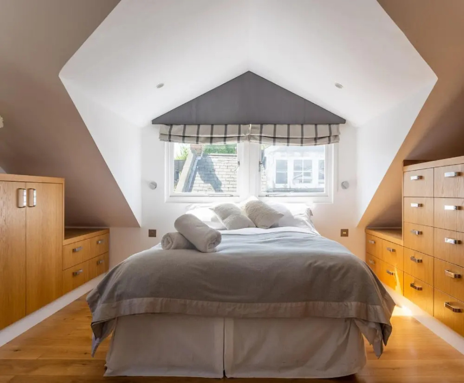 Classy 5BR Roof Terraced Fully AC Kensington House