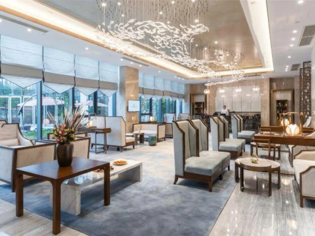 Lihua Jianguo Hotel