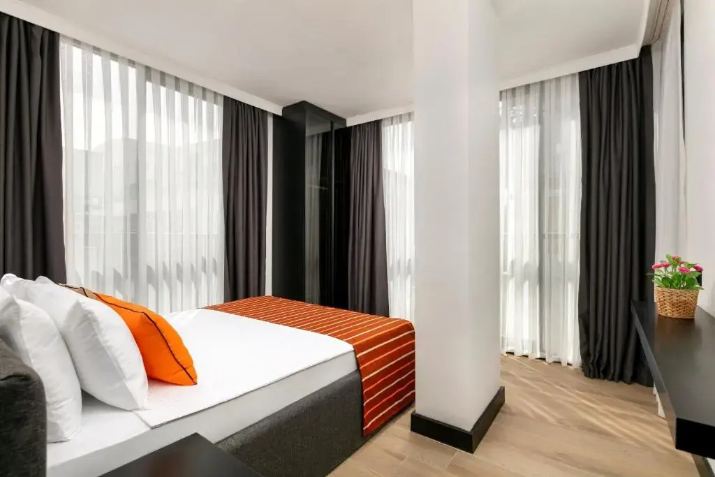 Ella Suites Hotel