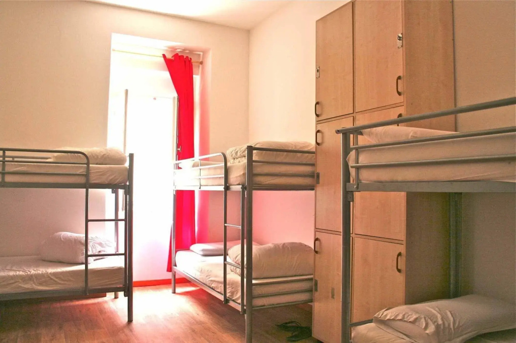 Villa Saint Exupery Beach Hostel