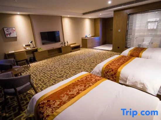 Ree Hotel
