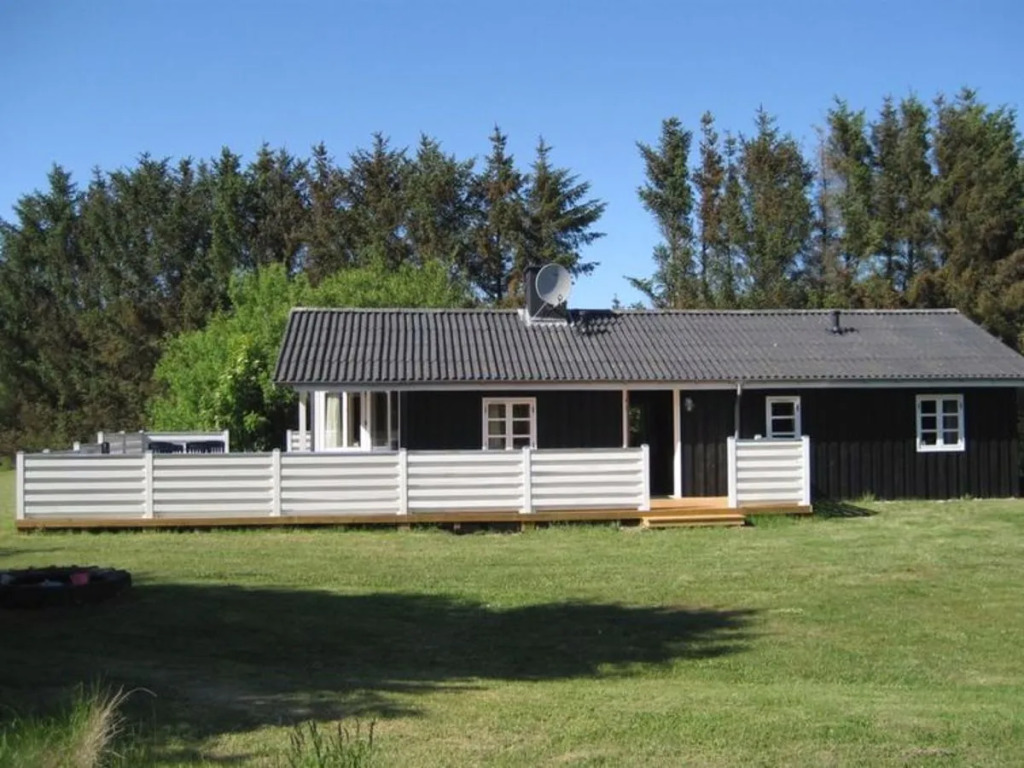 "Blagorodna" - 600m from the sea in NW Jutland