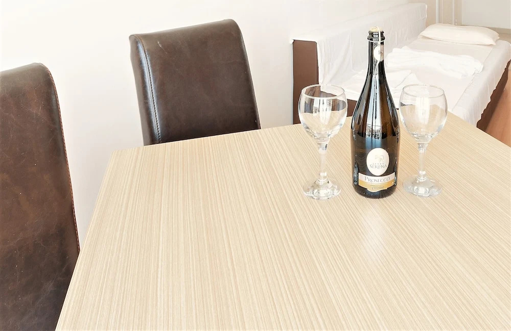 Sunny Beach Retreat - 2-bedroom Apartment