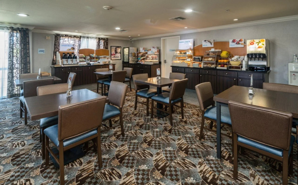 Holiday Inn Express & Suites Santa Clara by IHG