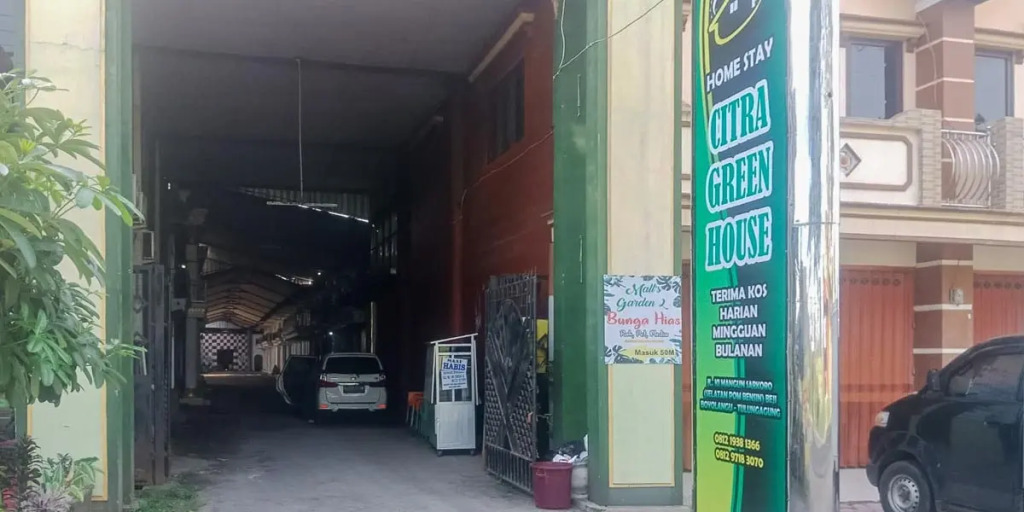 Homestay Citra Green House Syariah Near Terminal Gayatri Tulungagung