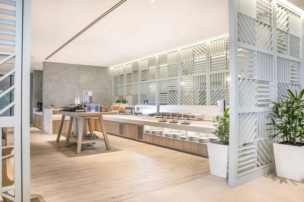 Holiday Inn & Suites Sunshine Coast by IHG