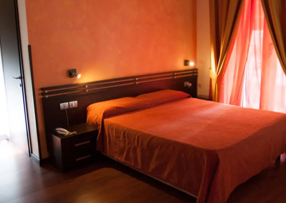San Max Hotel
