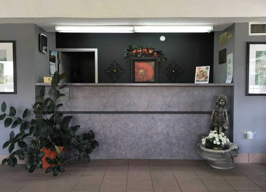 Nola Inn
