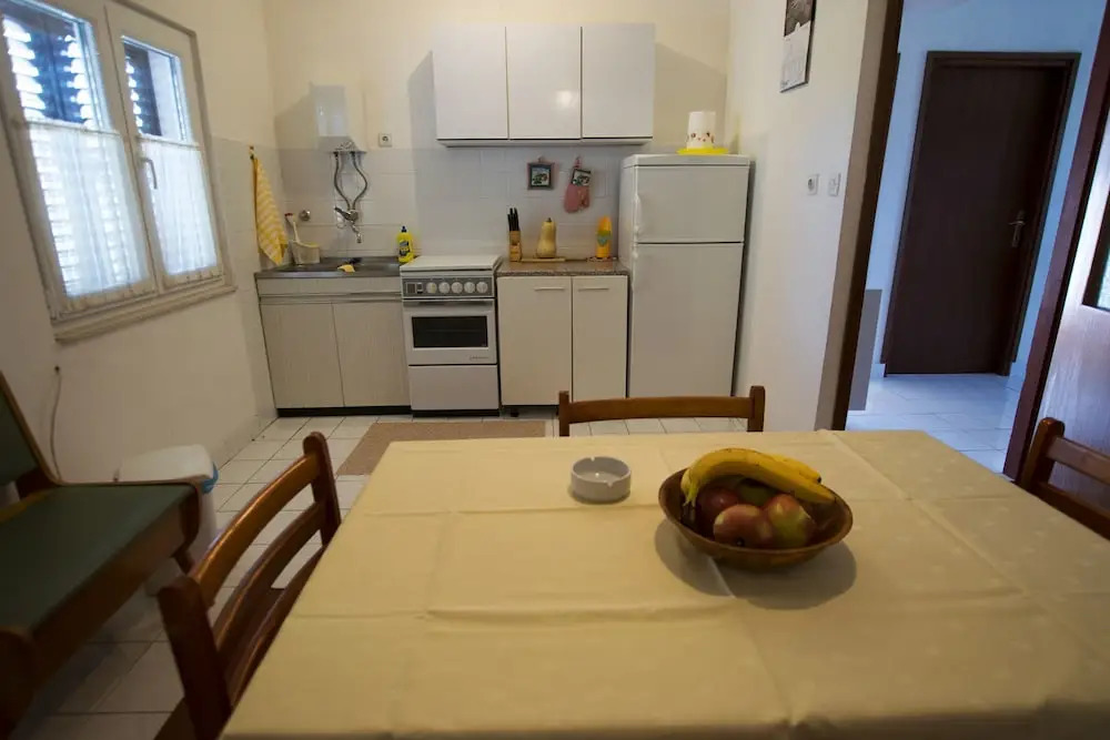 Apartment Nekic-on Quiet Location With Nice Garden