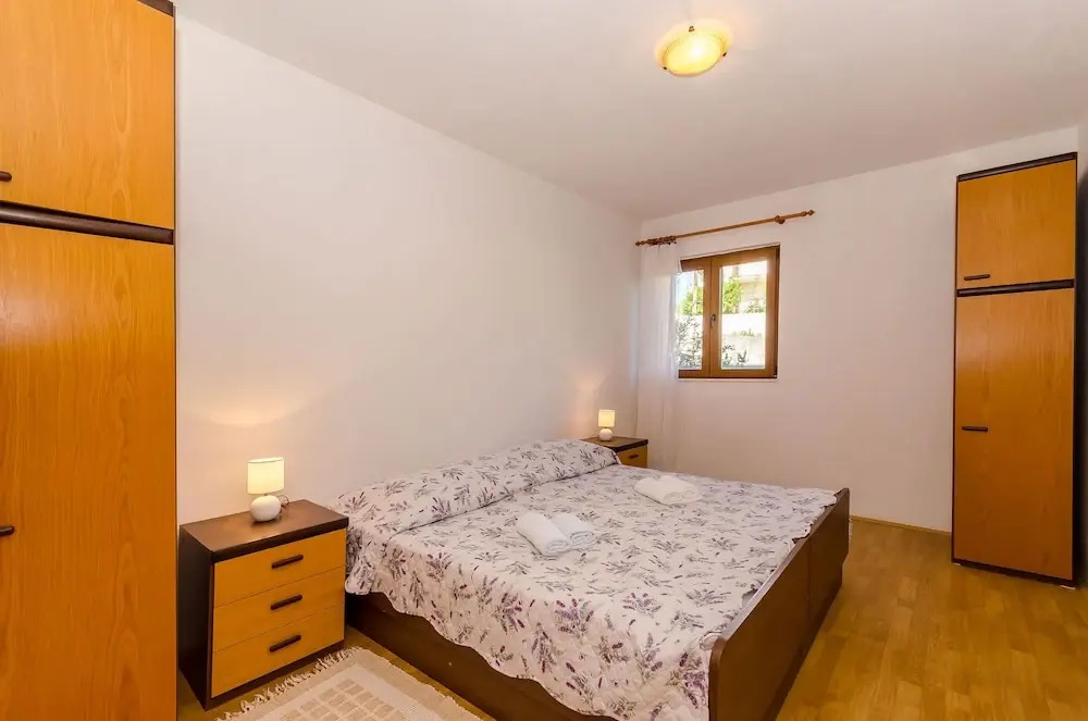 Apartment Lavcevic