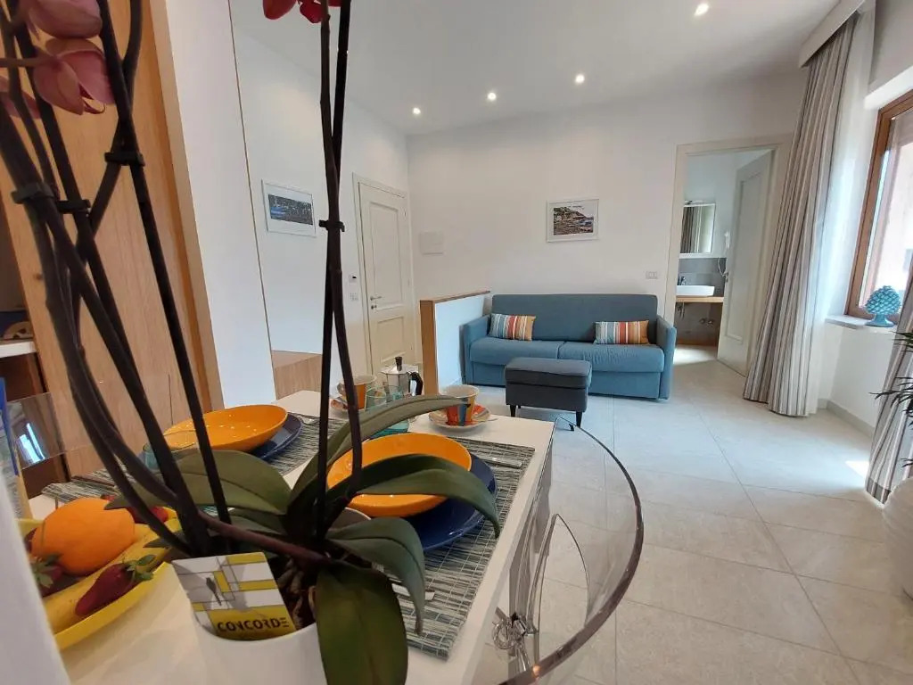 Mistral Luxury Suites