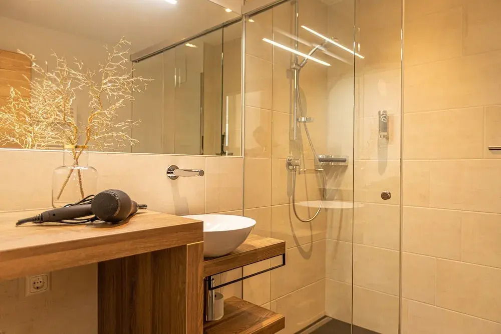 Tevini Boutique Suites - Apartment Water