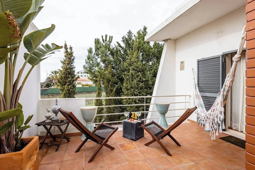 Retreat in Sesimbra with Stunning Views