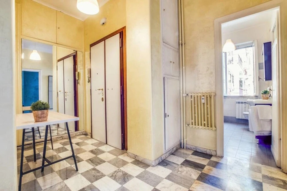 Cosy 2 bed Flat Near San Giovanni