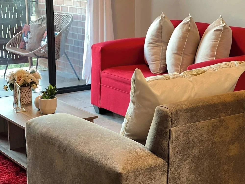 Amazing 2BR 2bath With River View in Waterfall