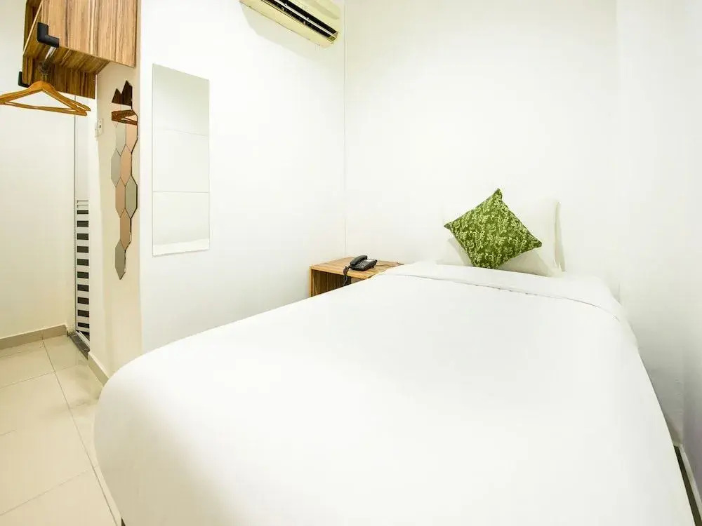 OYO 89618 Delegant Hotel