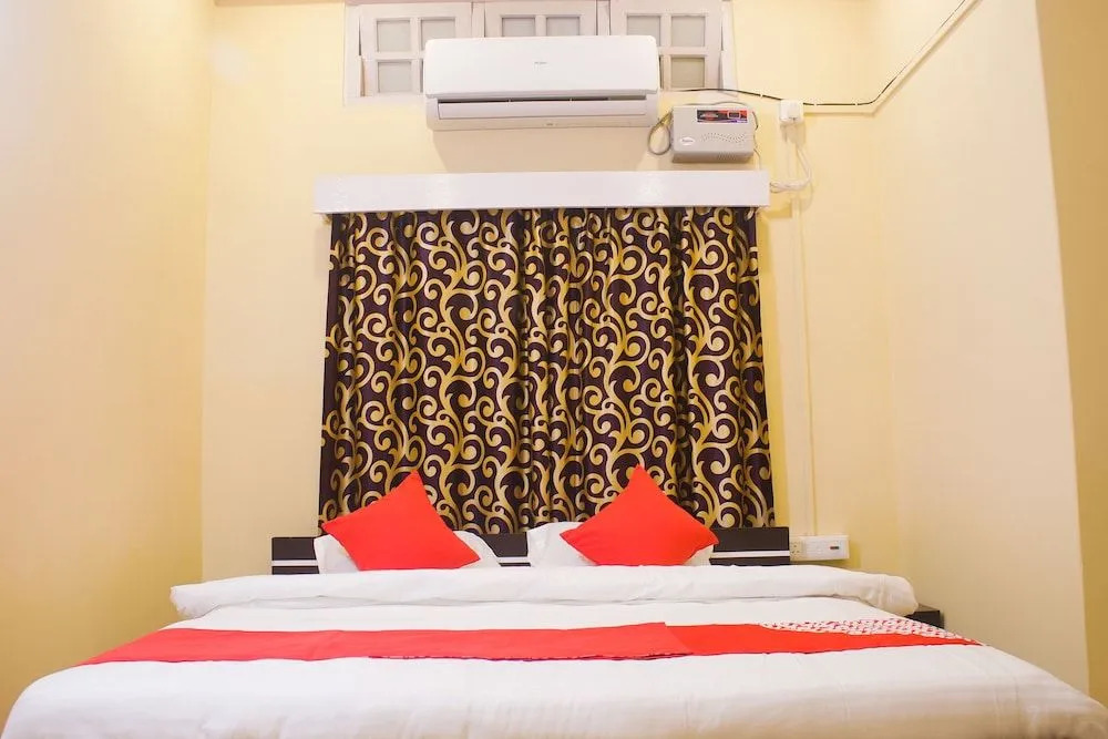 Oyo 17015 My Lodge