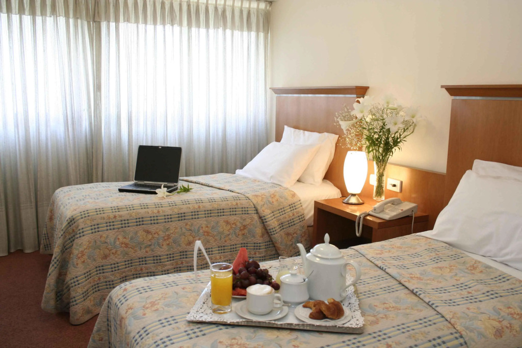 Ariston Hotel