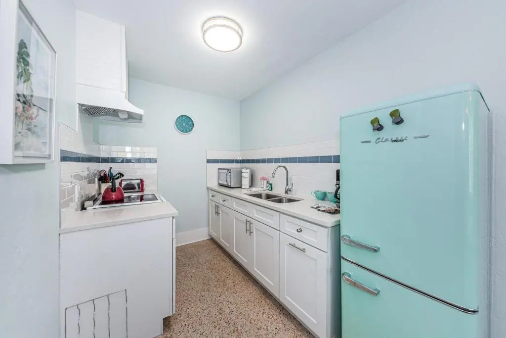 The Roth Hotel