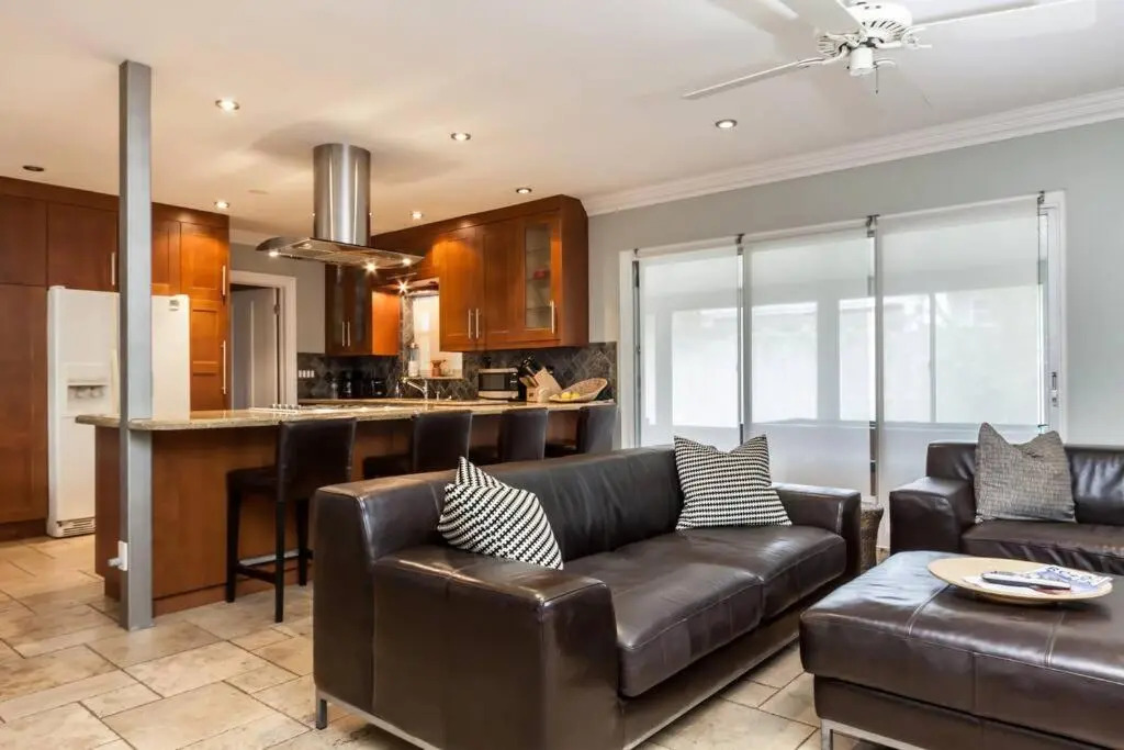 Luxury 4/2 nr Beach, Hot Tub