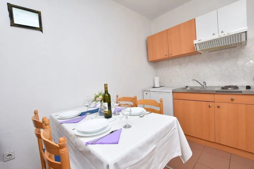 Apartments Ana