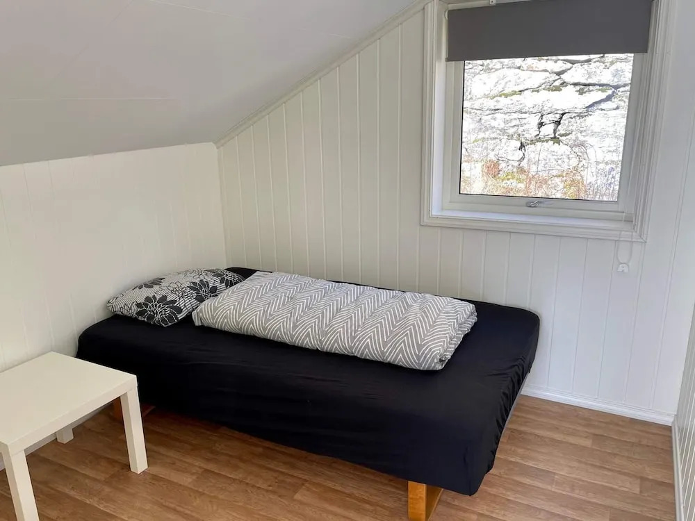 6 person holiday home in ETNE