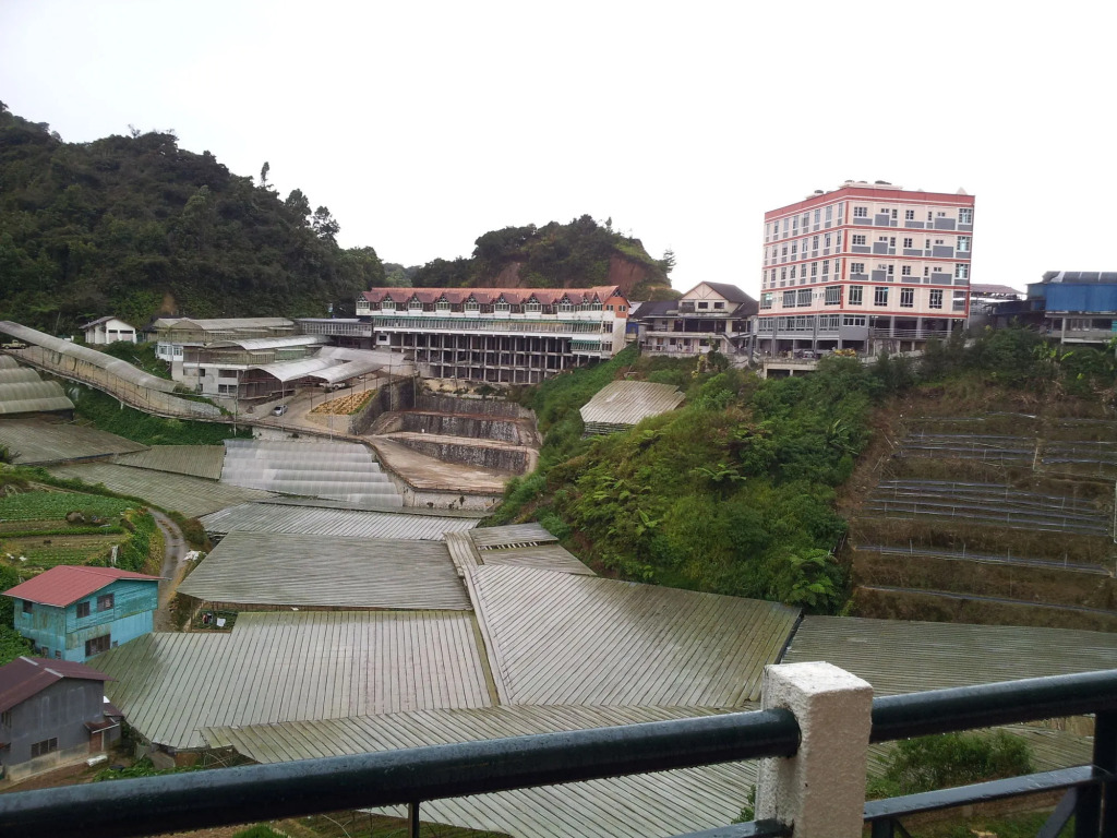 E Resort