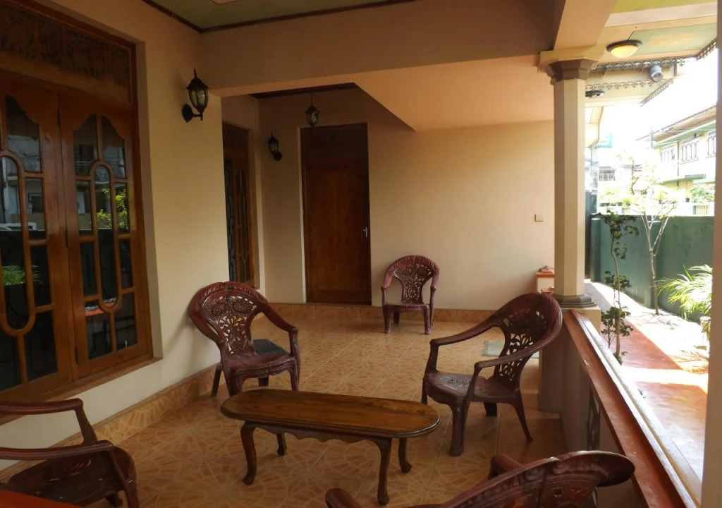 Daisy Villa