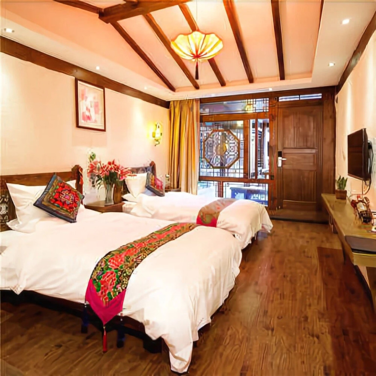 Sanyuetian Inn