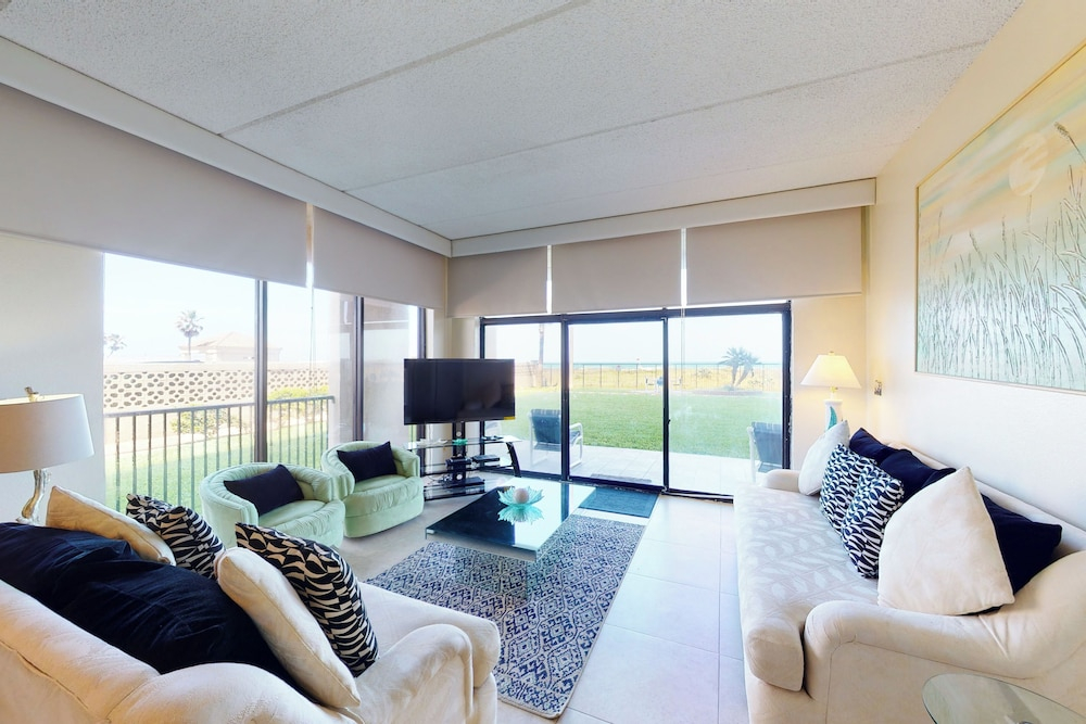 Gulf-view 3br, Patio, Yard: Suntide III - Unit 101