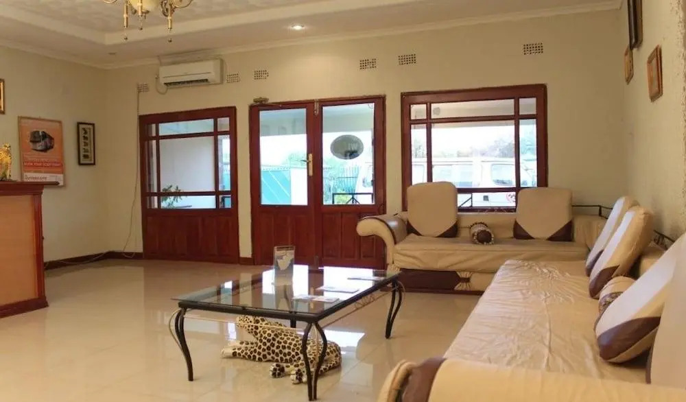 Sunset Junction Lodges & Tours