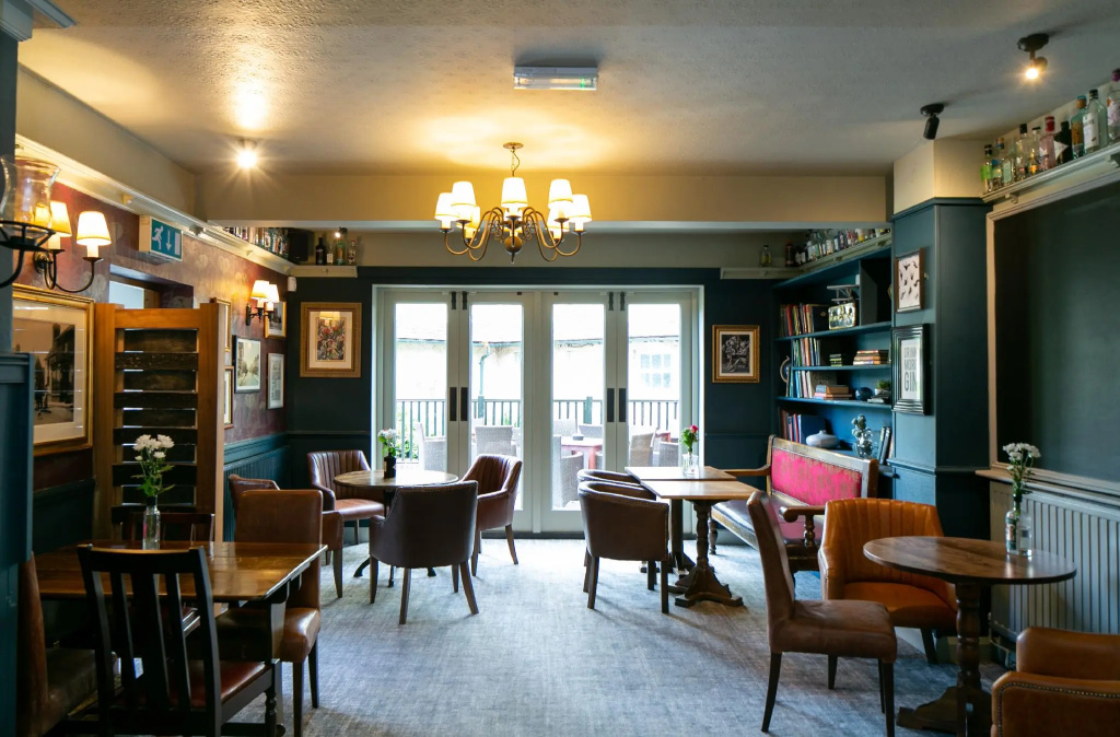 The Cowdray Arms